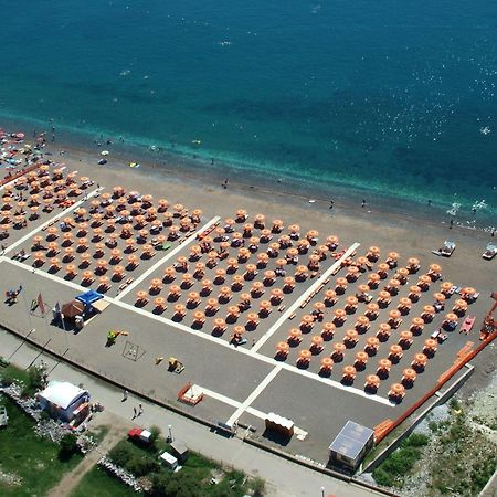 Apartments Becic Будва Екстериор снимка