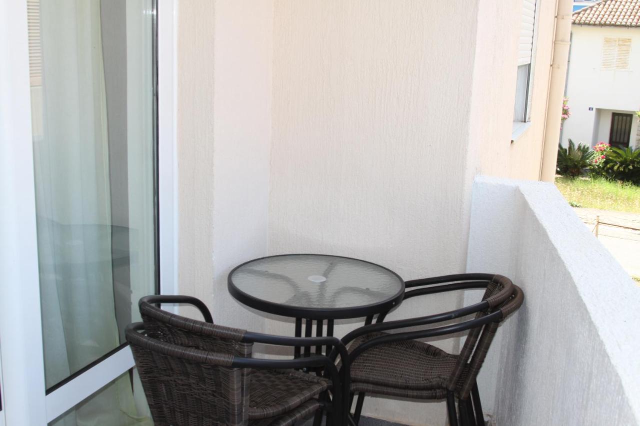 Apartments Becic Будва Екстериор снимка