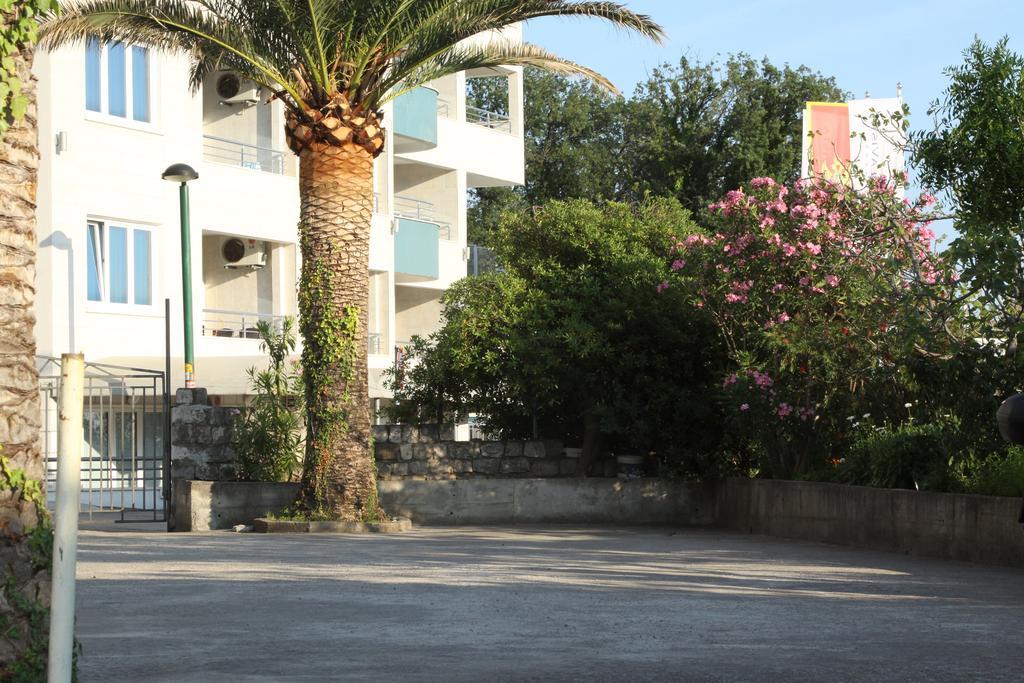 Apartments Becic Будва Екстериор снимка